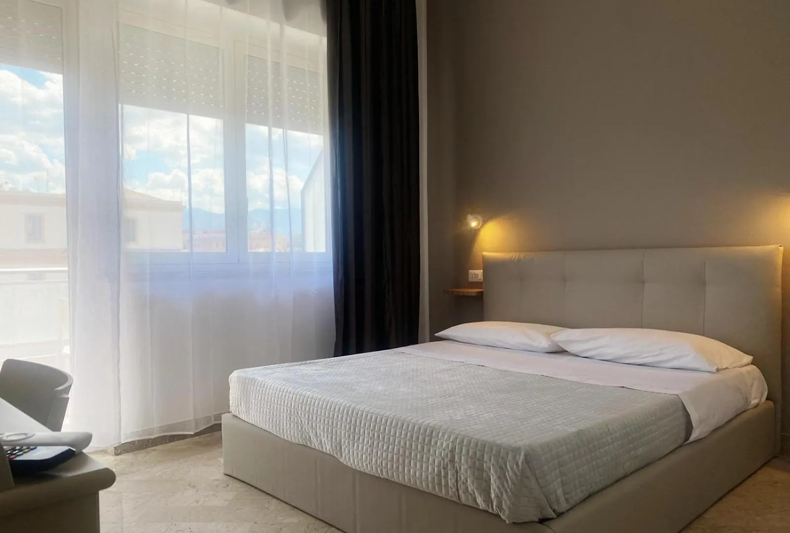 Leone Suite View & Restaurant Palermo