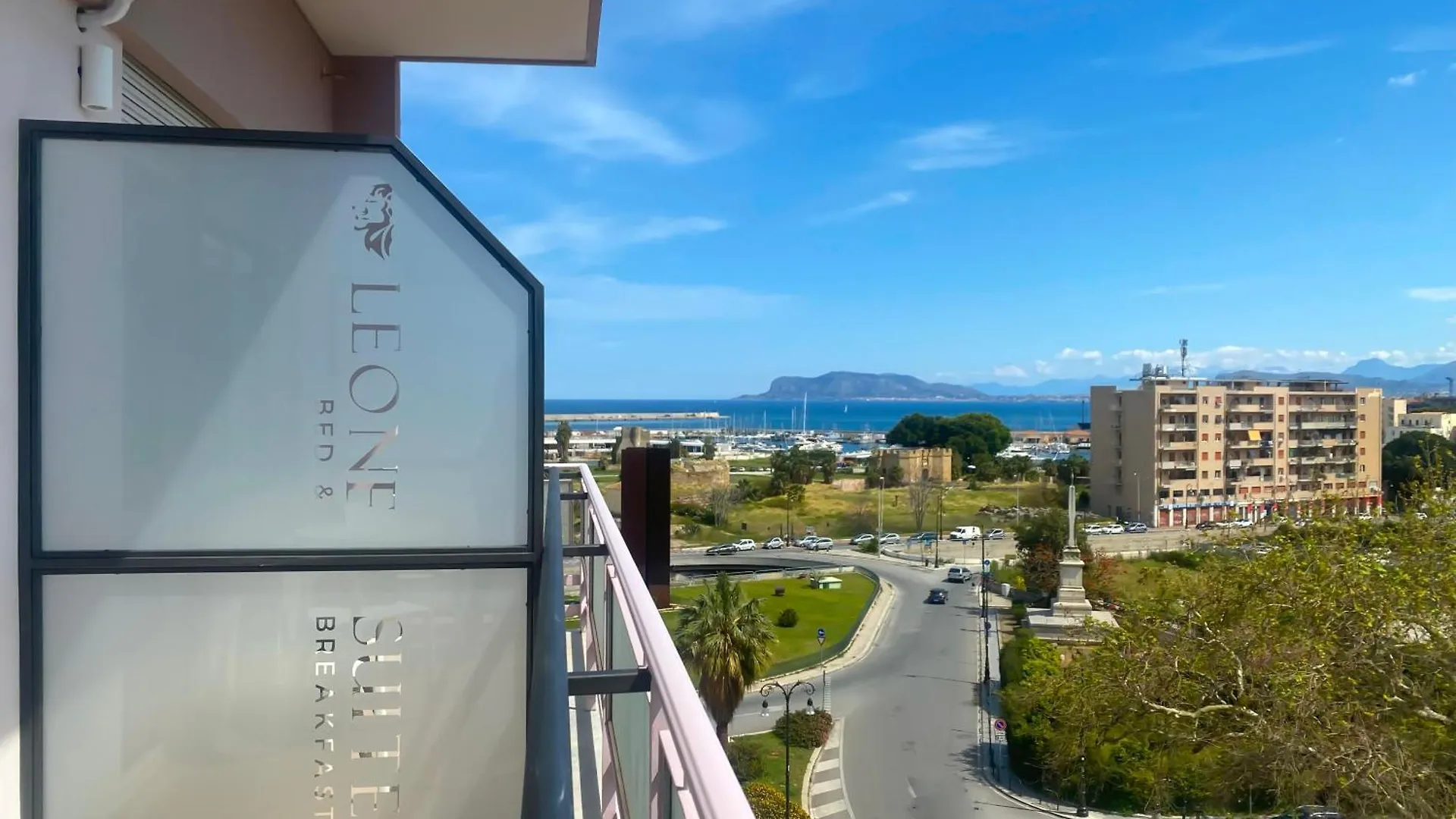 Leone Suite View & Restaurant Palermo Włochy